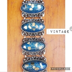 Vintage‎ Lucite matching bracelet & earrings